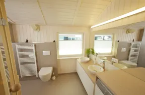 Casa de madera exclusiva con alto sentido justo en el dique del Mar del Norte - Image 3