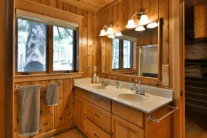 Private Lakefront Retreat on Middle Eau Claire - Snowmobile friendly and Sauna - Image 4