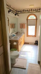 Magnificent 5 bedroom retreat home with beautiful sand beach on Whitefish Lake - Image 4