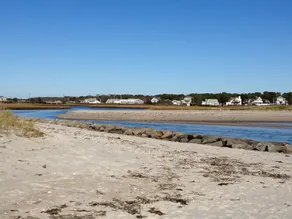 Smukke 3 soveværelser sommerhus med stort dæk og gå til privat strand! - Image 5