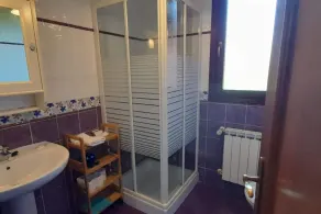 Chalet CON Finca EN Llanes - Image 2