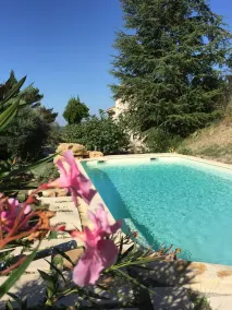 Loft i charmerende landsted ved foden af ​​Mont Ventoux med privat pool - Image 2