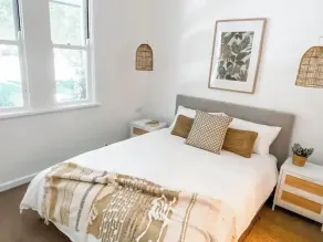 Stylish duplex in Prime Location! - Image 4