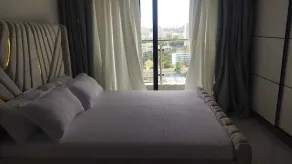 Shangri-la Apartment - Image 1