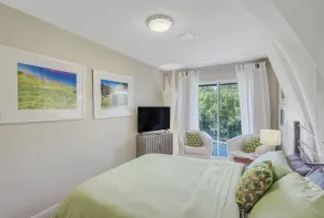 Whole Complex Close to the Ocean w/ a Magical Garden Sanctuary & Salt Water Pool - Image 3