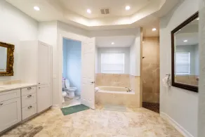Prodigious 4 Bedroom, 4.5 Bathroom Manor w/ Pool - Image 2