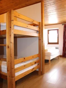 le Nielard 2 pièces duplex 45 m2 à 200 m des bus gratuit à 300 m du départ à ski - Image 4