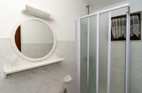 Guesthouse Moretic - Doppelzimmer mit Balkon und Meerblick 1 - Image 3