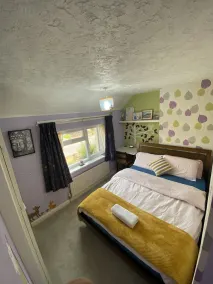Cosy Studio Near Heathrow airport Free Parking - Image 3