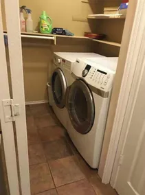 Clean, Comfortable Stress Relief house in Austin - Image 2