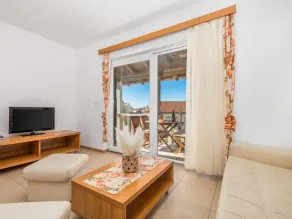 Apartamento vacacional con jardín, piscina y barbacoa - Image 5