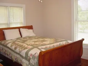 Elegant Ren victorianske Lake Home, 3. 5 Acres & 350 Frontage - Image 2
