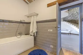 Amelia farmhouse: stone villa with swimming pool and amazing views - Image 2