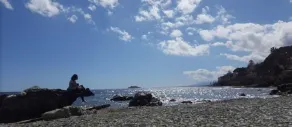 Peaceful F3 in the Heart of a Seaside Village - Private Parking - Image 2
