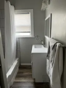 HazelHouse 1920’s BEAUTIFUL 2bed/1bath, Pet-Friendly WIFI - Image 3