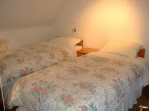 Holiday cottage in rural setting within quiet coastal village. - Image 5