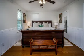 4-bedroom vacation home just 4 minutes to Rockport Beach Park - Image 4