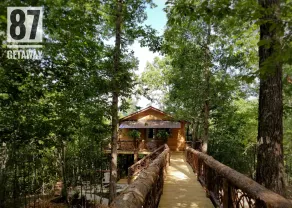 The 87Getaway Secluded Treehouse Escape - Image 5