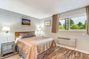 Riverfront Condo with Amazing View - Downtown Bend - Image 5
