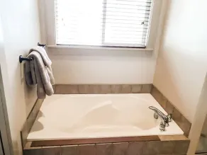 Clean, Comfy, and Cozy Near Everything! (Family and Dogs Friendly:) - Image 3