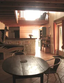 Bright and spacious renovated barn - Image 5