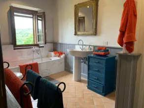 17 Century Farmhouse with HEATED pool, games room & aircon (EXCLUSIVE USE) - Image 3