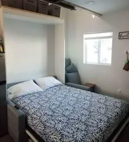 Studio Condo (Newly Renovated) - 150' to Beach 20 min to Portland - Image 2