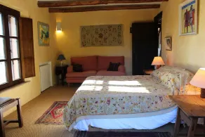 romantic retreat with magnificant views,pool and WIFI - Image 5