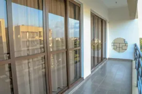 Stylish, Serene, peaceful penthouse - Image 4