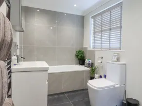 CLOSEFIELD, romantic, with a garden in Ivinghoe - Image 2