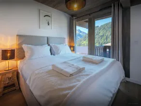 Chalet Lula - contemporary Portes du Soleil stay for 8 - OVO Network - Image 3