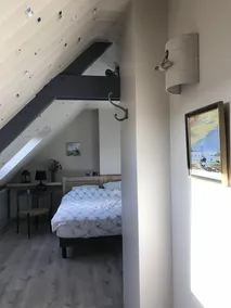 Direkte adgang til havet og enestående udsigt over det fulde vesthav. Brændeovn. - Image 5