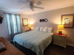Beautiful 3 Bedroom BEACHFRONT Condo (F3) - Sleeps 10 - Image 5