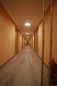Hostel surrounded by mountains, natural parks and medieval towns - Image 2