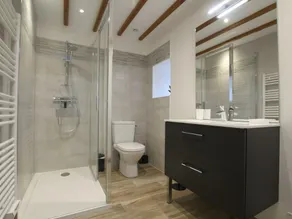 Renovated peaceful house with garden and pets allowed - Image 2