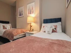 Blackburn Heights Apartment - Image 4