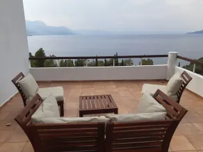 Villa that combines beach frontage with 1 of the best views in the Peleponnese. - Image 4