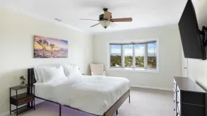 Twilight Terrace by Avantstay West Hills Retreat Hot Tub, BBQ + EV Charger, Near Malibu - Image 3