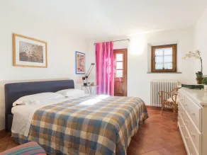 Mansion in Pescaglia near Tuscan Coast - Image 4