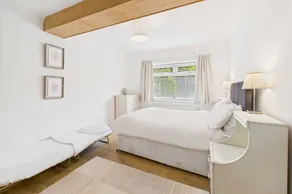 Host & Stay - LOOK Flat - Image 4