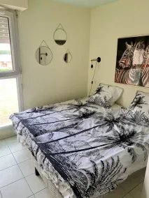 Seafront with swimming pool Apartment 4 pers (1bed) - Image 3