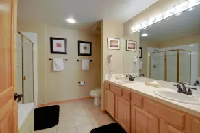 Condo 3 BR + Loft BR / 4 BA au dernier étage avec vue panoramique sur les pistes de ski - Image 3