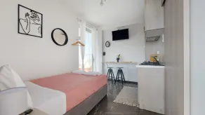 A bright and relaxing penthouse on the 5th floor - Image 3