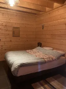 Gîte Chalet Champêtre Avec Parc 2 Hectares Avec Étang et Face au lac - Image 5