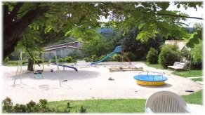 Bastide de la Peyrolière, Maison peupliers dans le luberon avec piscine, tennis. - Image 3