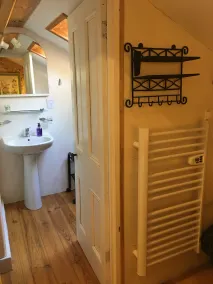 Superior apartment with balcony in the countryside - Image 2
