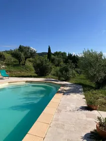 Charming country house in the Provencal countryside among vineyards and olive trees - Image 4