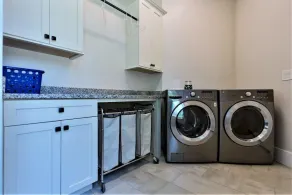 Turtlehead 520: Luxurious 6BR retreat in scenic Salem, SC, perfect for family getaways. - Image 3