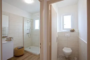 Location Avec VUE MER Dans UN Petit Immeuble - Image 3