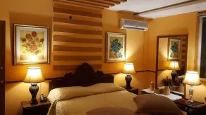 Oriental Room in Gulberg (Center of Lahore) - Image 2
